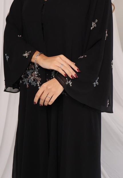 Find us at <strong>Tiktok</strong> for more behind te scenes footage <a href="https://www.instagram.com/" title="https://www.instagram.com/">@insta.official</a>