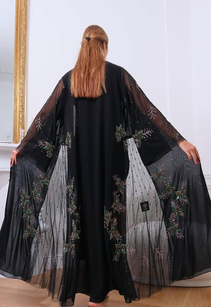 <strong>ELTON BELT</strong> | up close